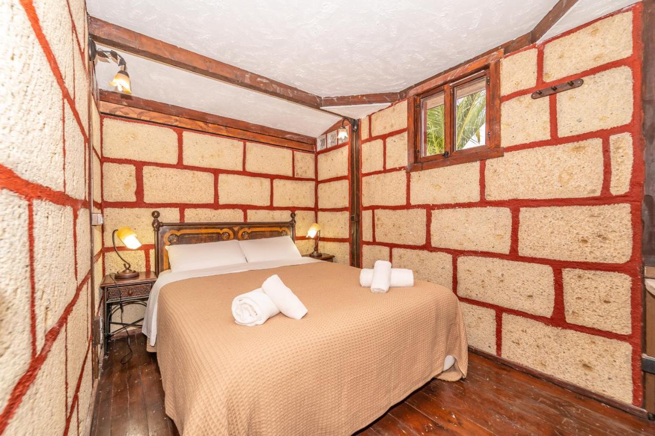 Bed and Breakfast Casa Giuliana Чарко-дель-Пино Экстерьер фото